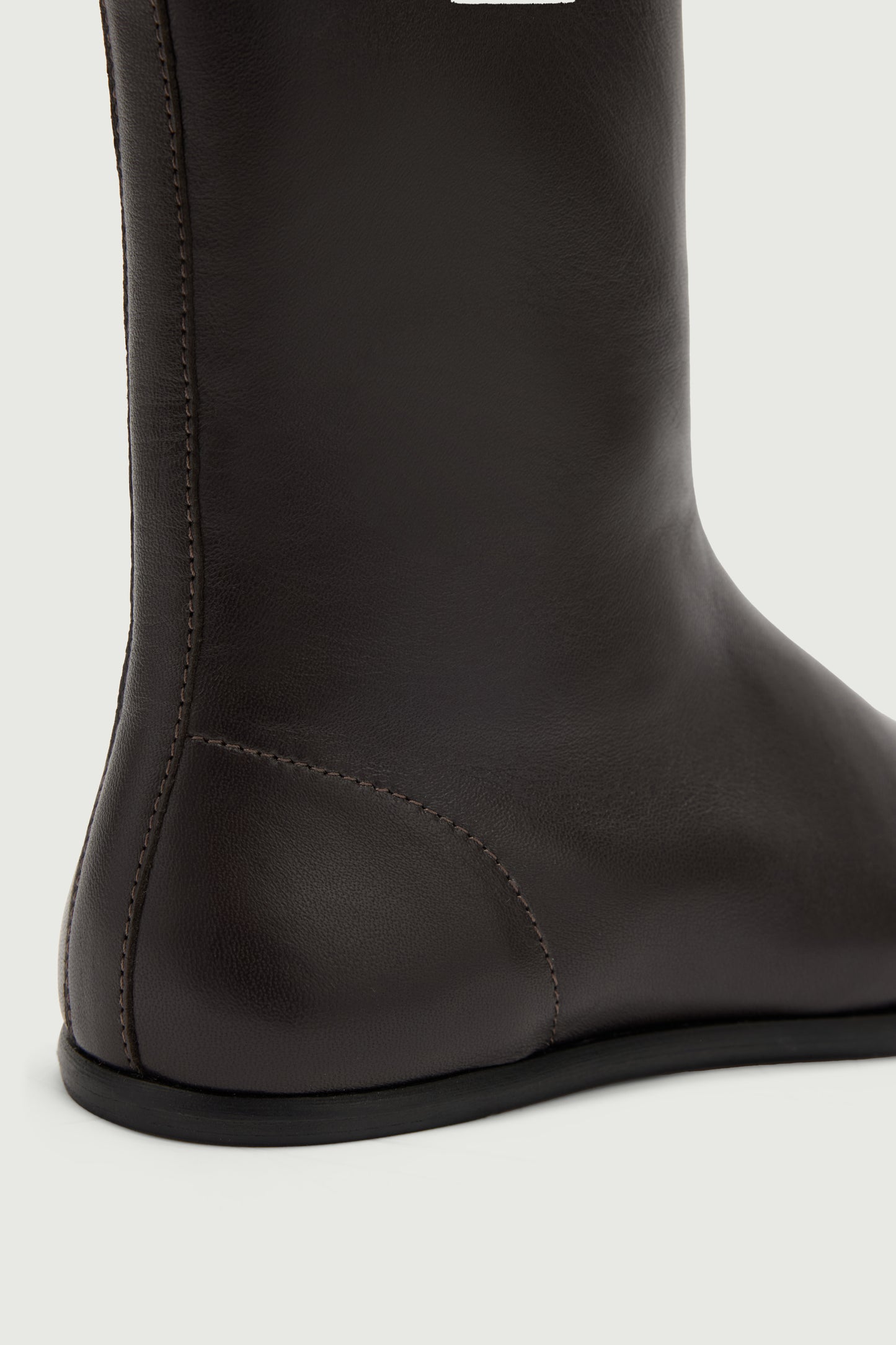 Botines Cosma - Ébano - Cuero - Mujer