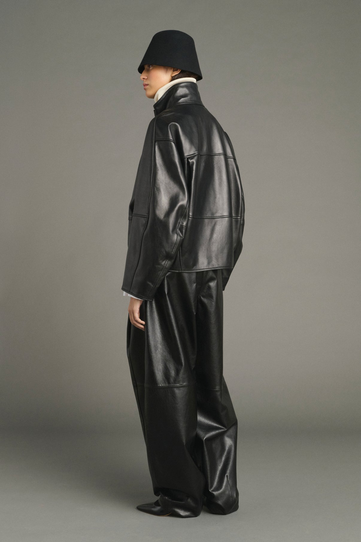 Chaqueta Gamma - Negro cuero oversize mujer - Soeur vue 2