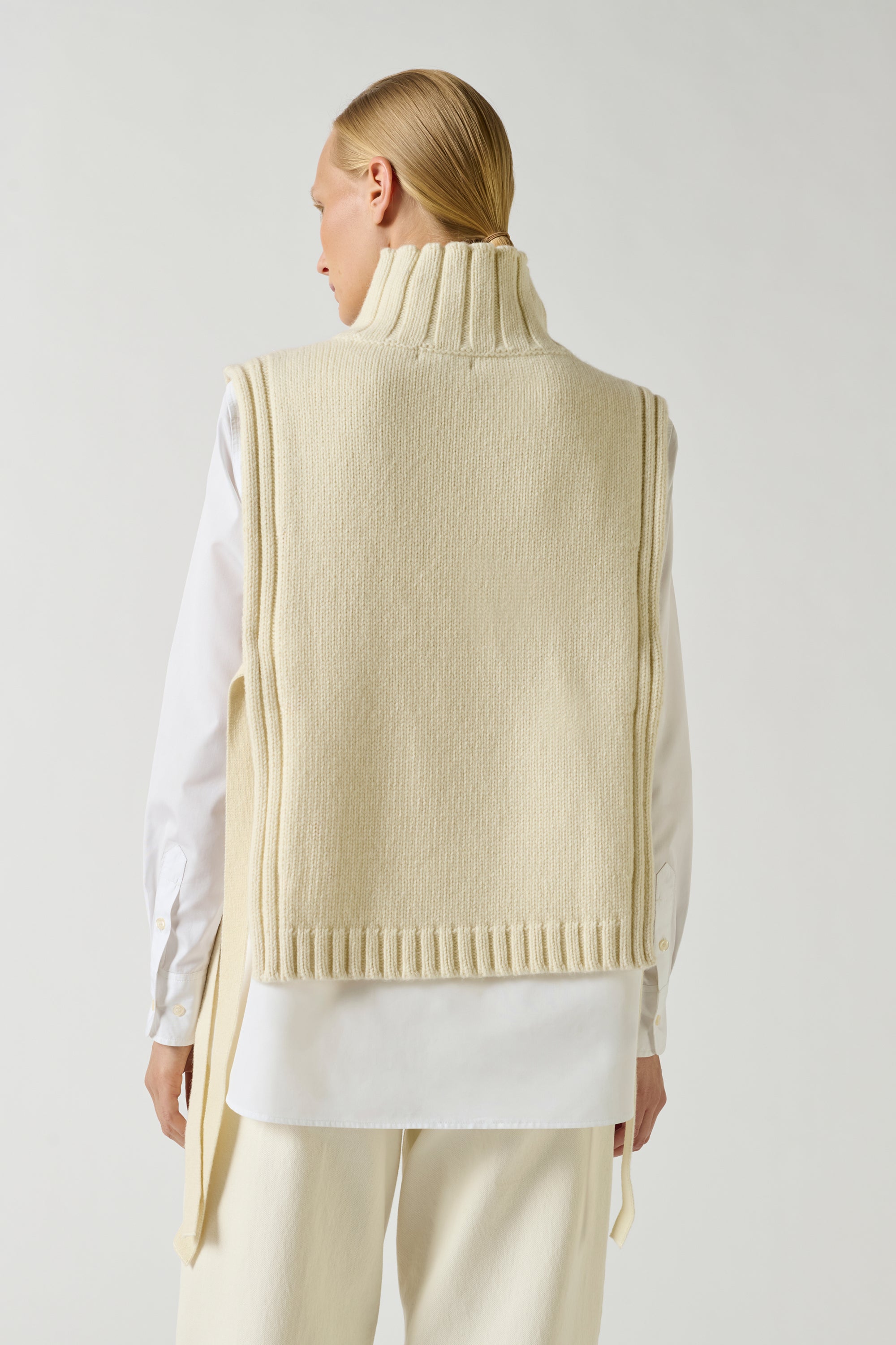 Sweater OR Ecru