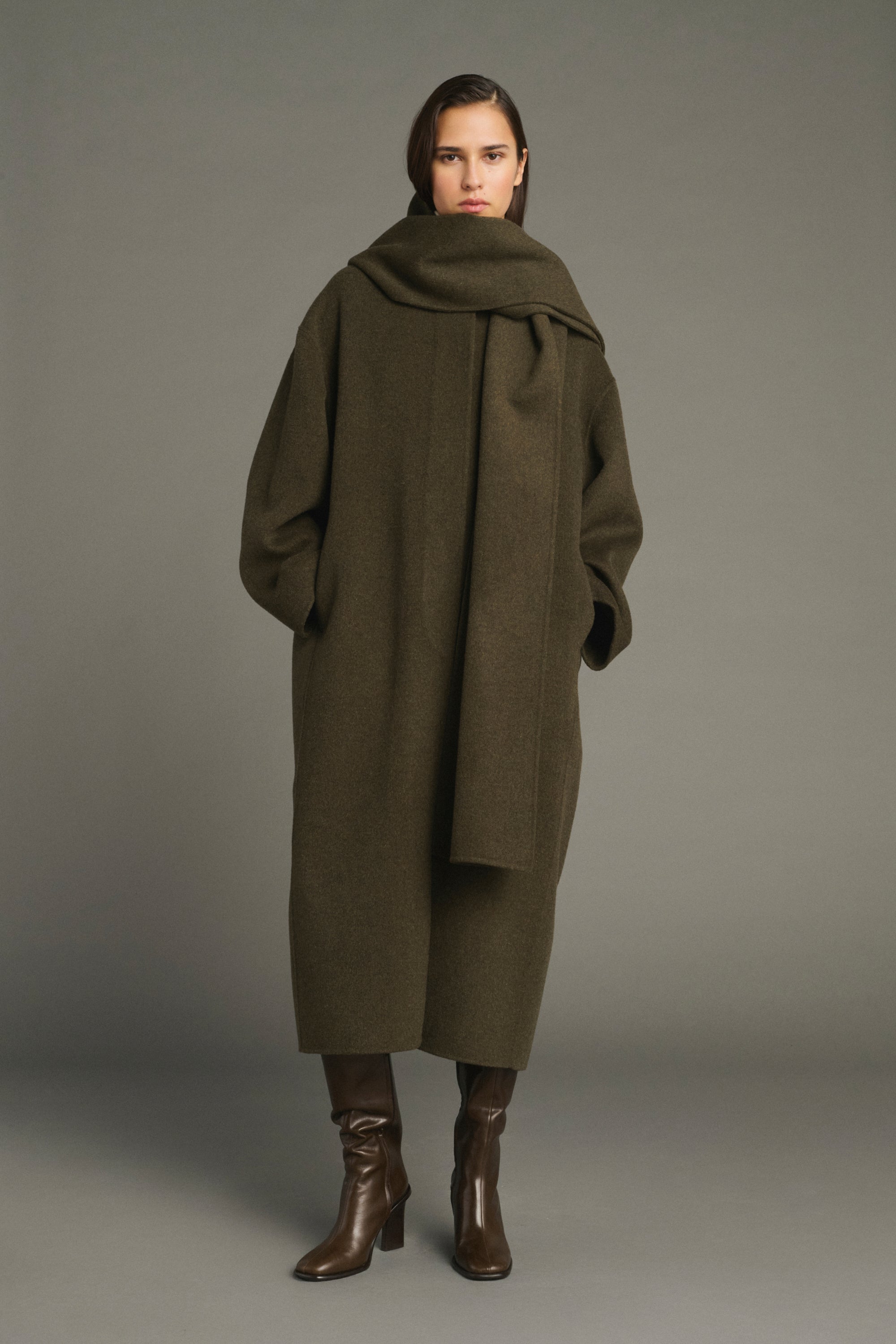 Coat FINN Khaki Heathered