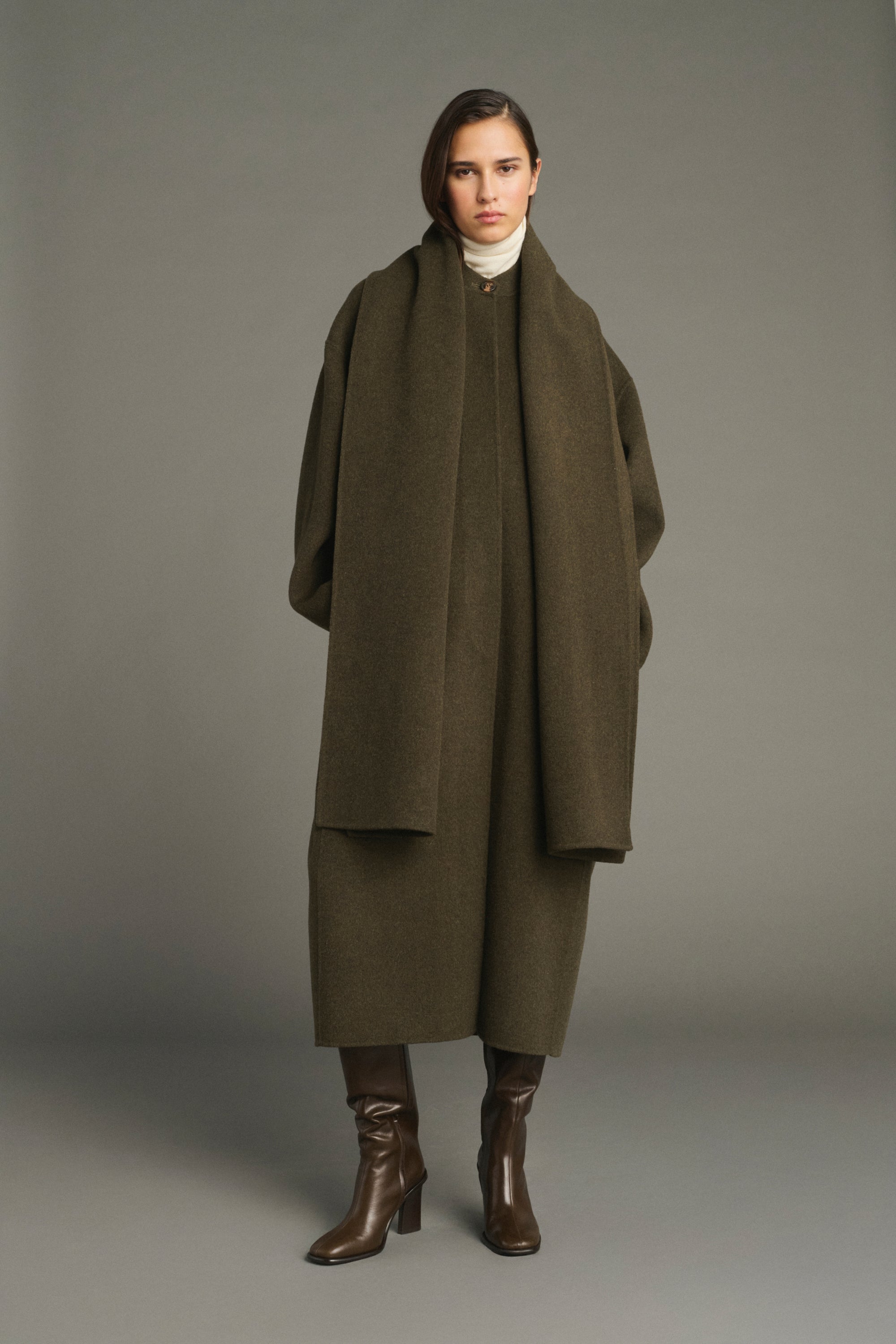 Coat FINN Khaki Heathered