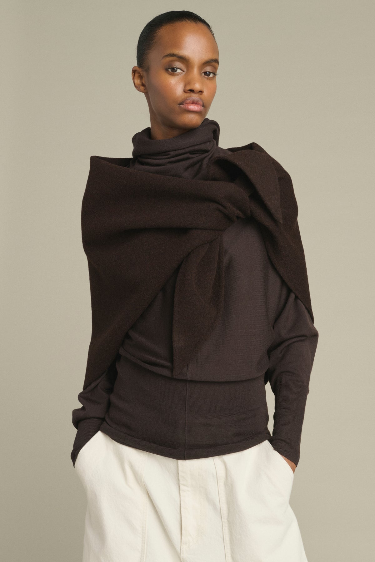 Cape Jamelia - Marron Foncé - Laine - Femme vue 2