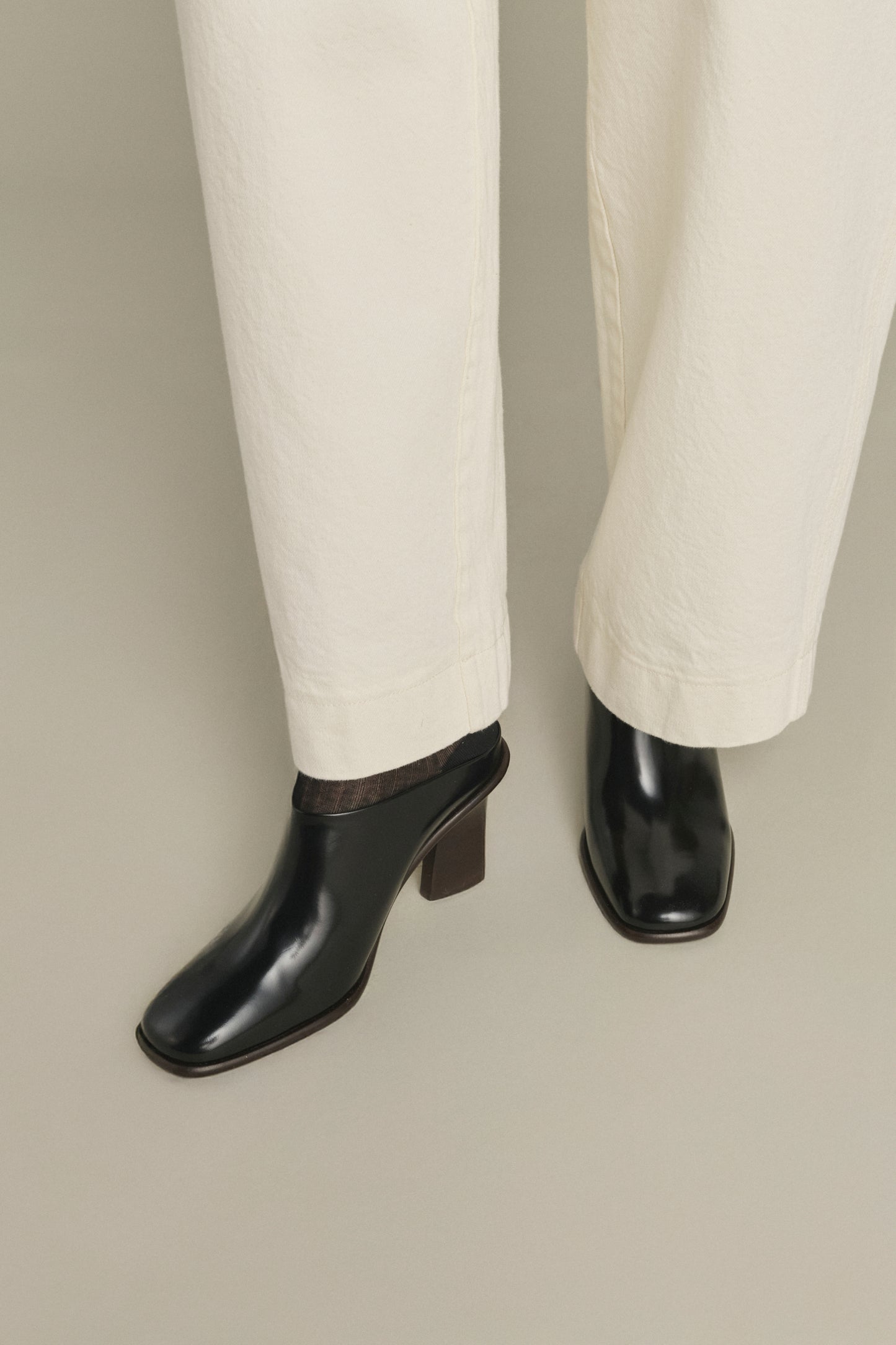 Mules Elba - Negro - Cuero - Mujer