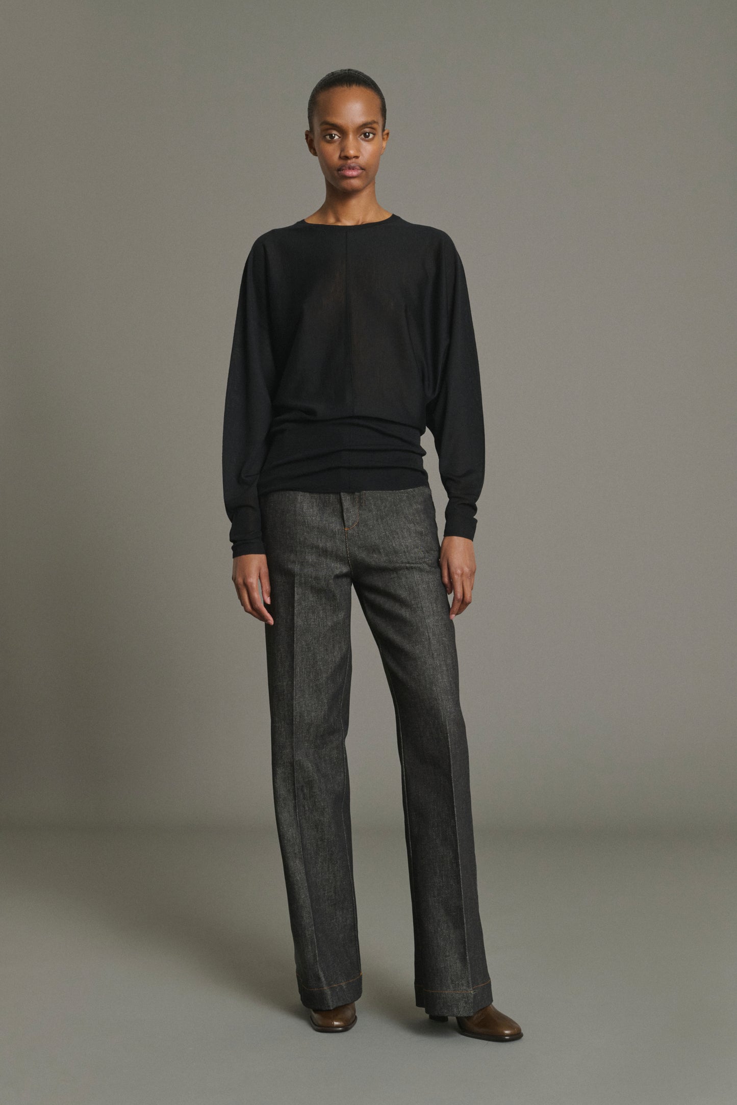 Vaqueros California - Denim Crudo Negro Évasé Mujer - Soeur