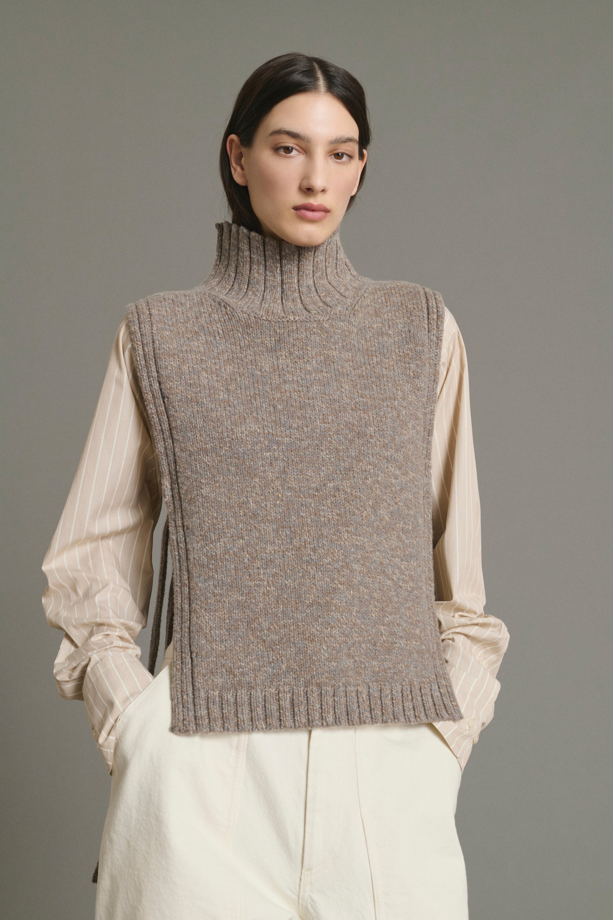 Sweater OR Beige/Gray