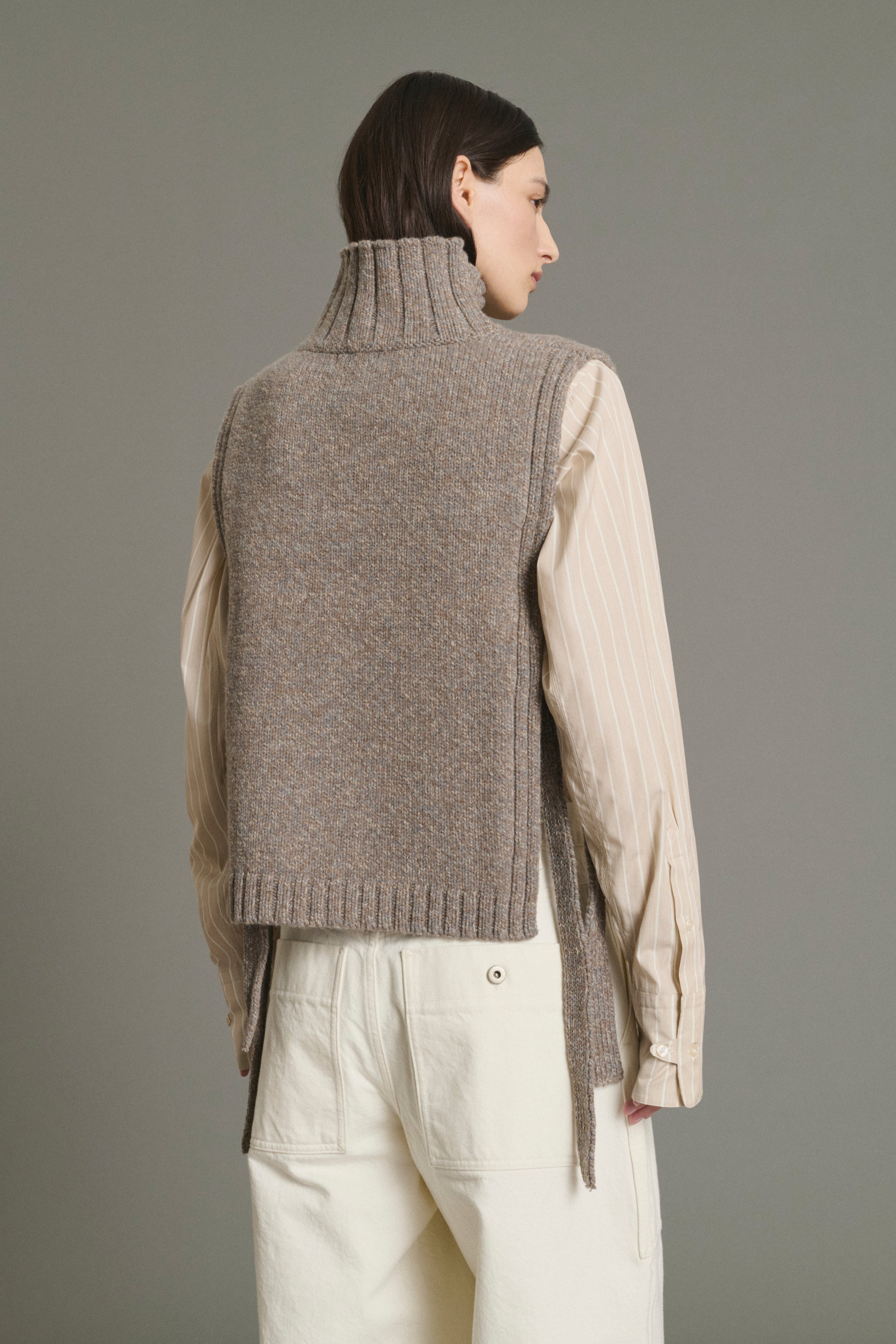Sweater OR Beige/Gray