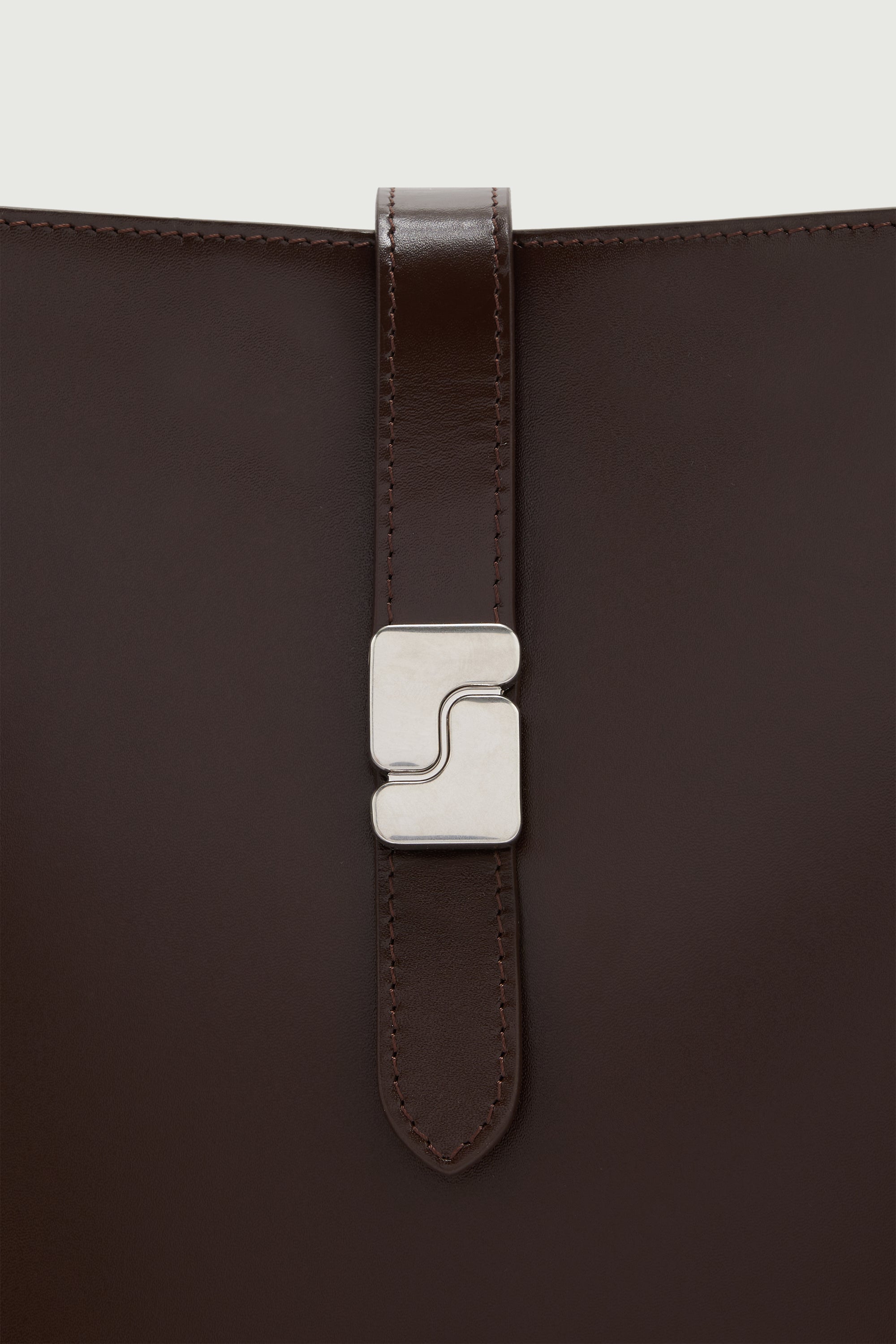 SAC BELLO Warm Brown Clasp Silver-Tone